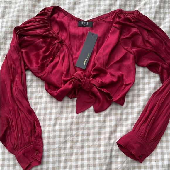 Reset By Jane Tops - NWT reset by Jane satin  Red Tie-Front Top